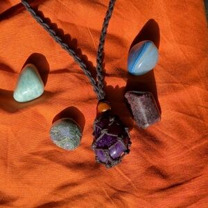 Macrame Interchange Tumble Necklace Energy Bundle 6pcs - 5 Crystals + 1 Holder